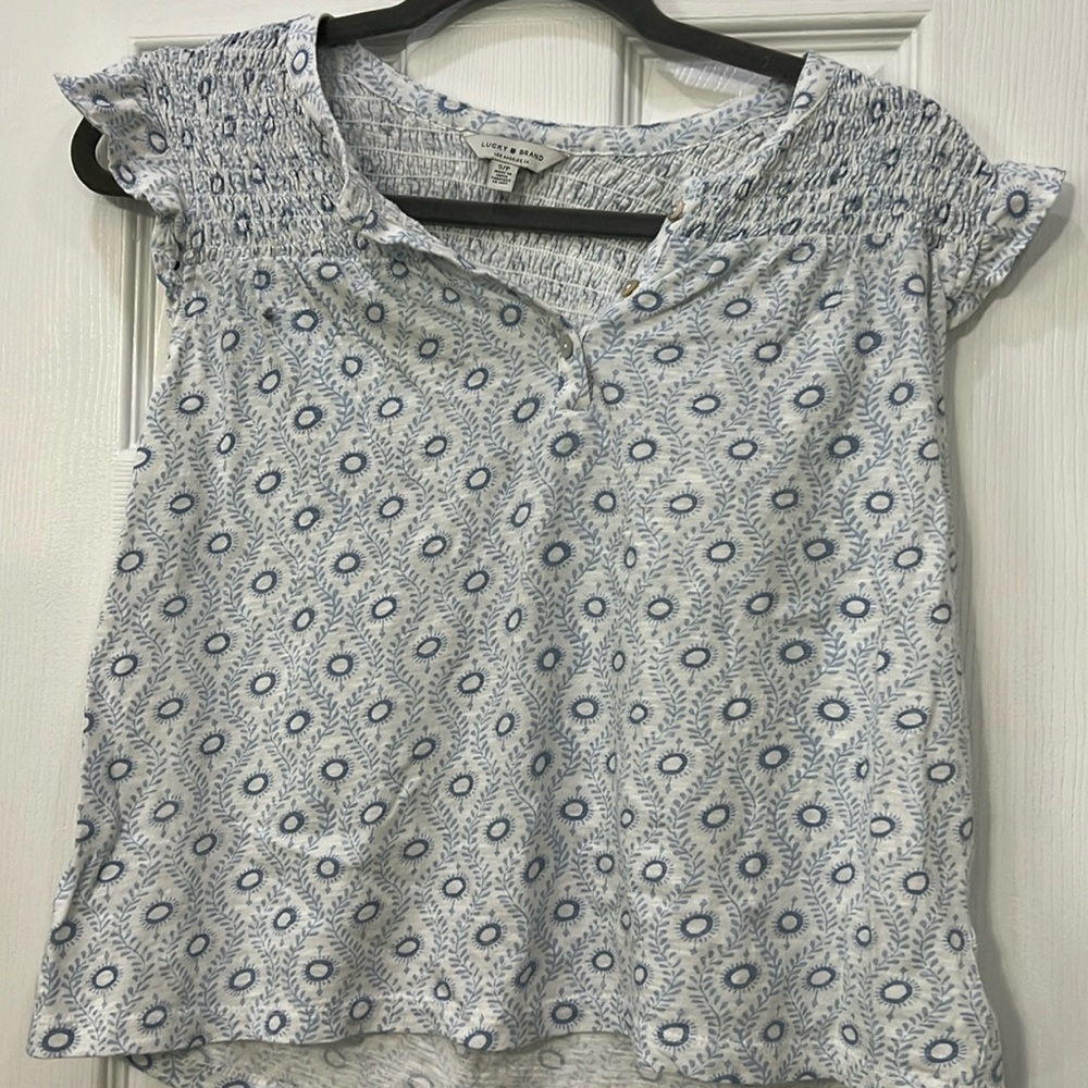 Lucky Brand Small smocked shirtsleeve top